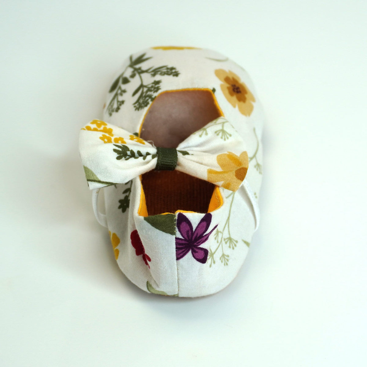 Baby Shoe - Flowering Vines