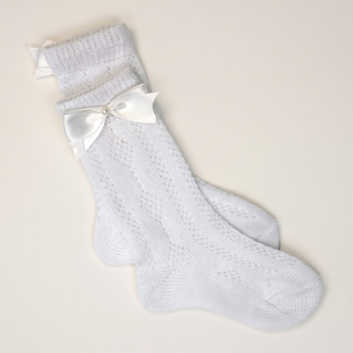 Knit Socks with Bow & Pearl