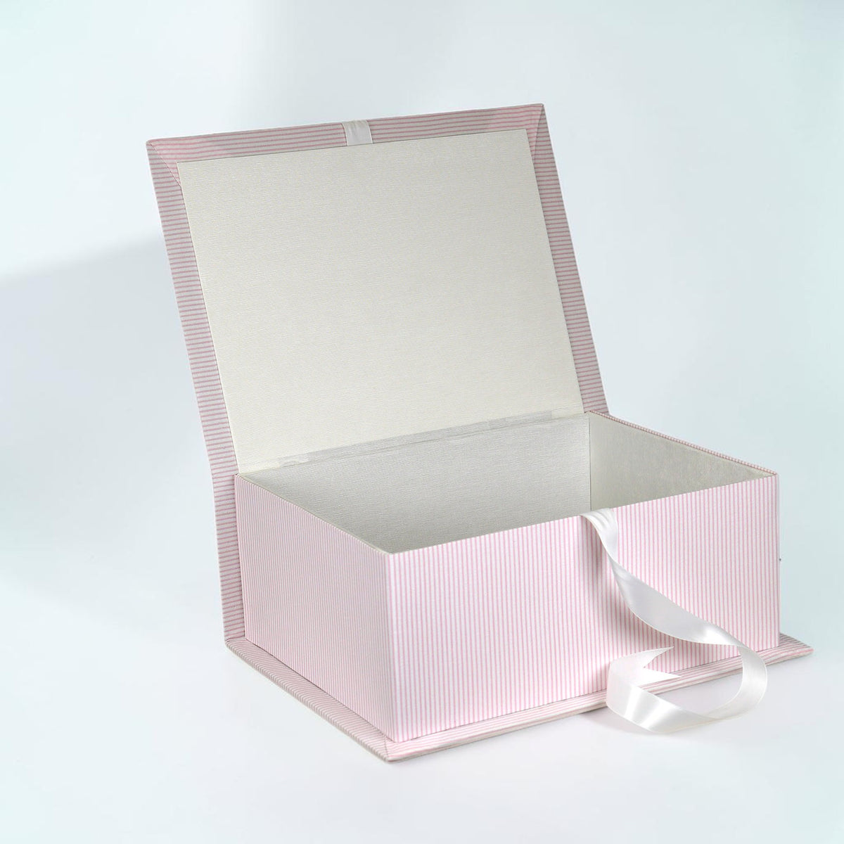 Seersucker Striped Cotton - Medium Keepsake Box