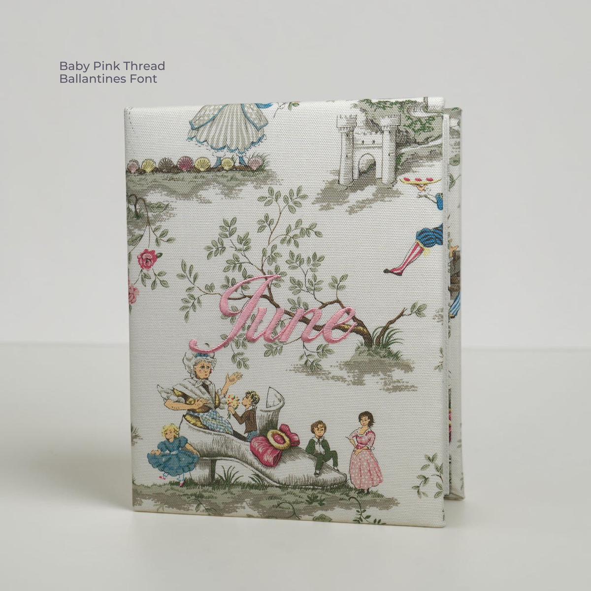 Over the Moon Nursery Rhyme Toile Toile – Medium Hardbound Album