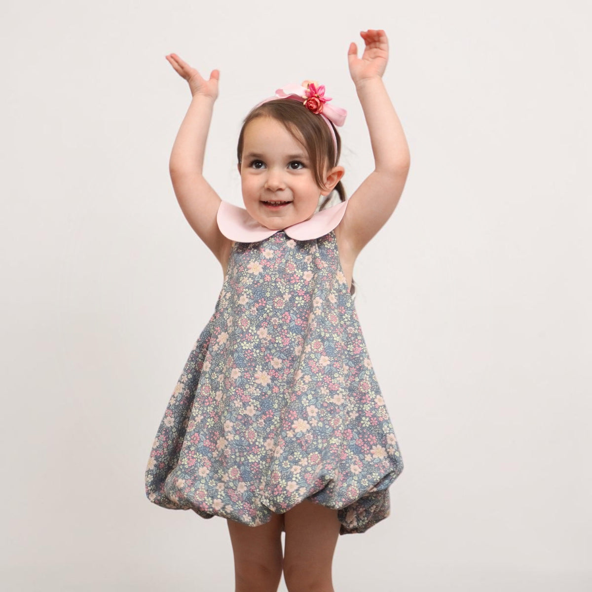 Sleeveless Peter Pan Collar Bubble Dress Gray Garden