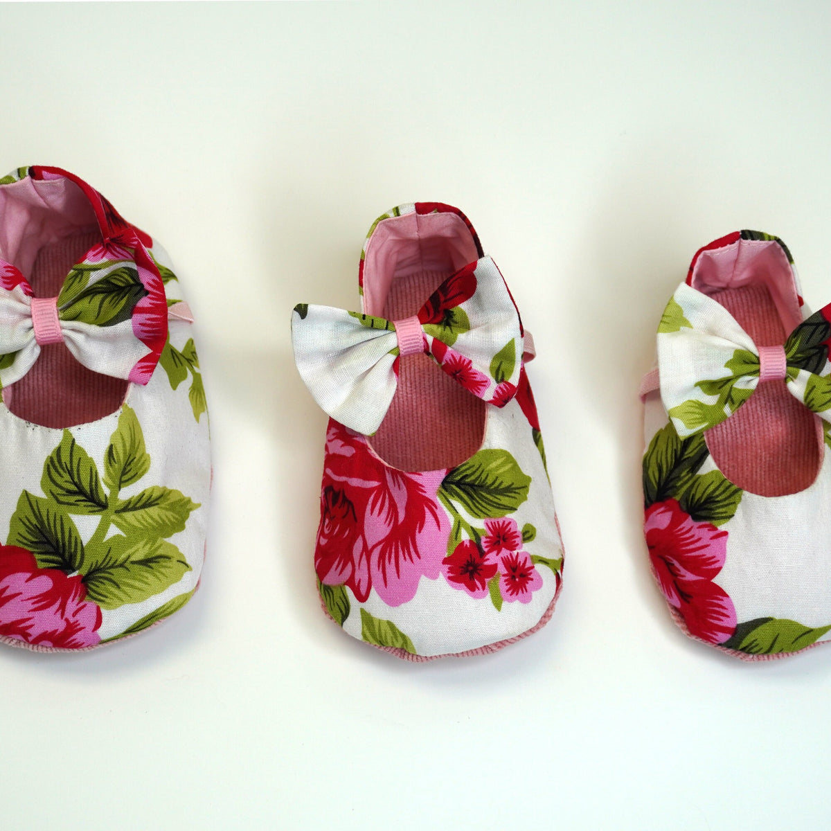 Baby Shoe - Red Roses