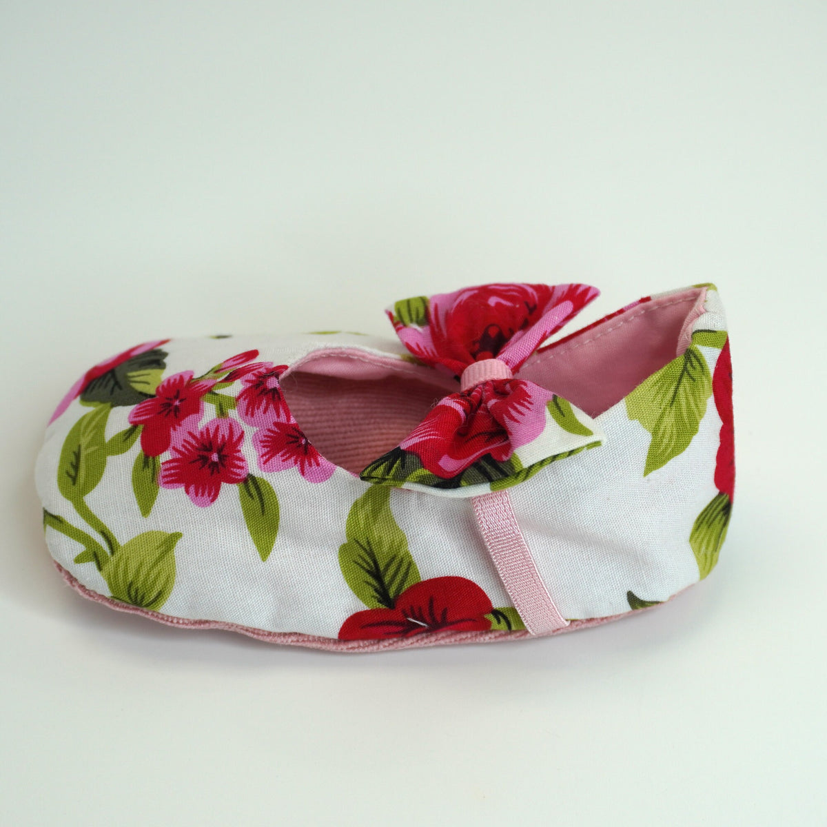 Baby Shoe - Red Roses