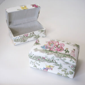 Small-Baby-Keepsake-Box-BY7-BG-group