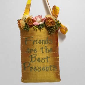 SH6-FBP-Friends-are-the-Best-Presents-Sachet-in-Gold-Silk
