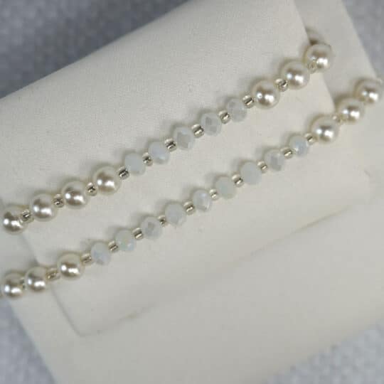 MotherDaughter-Bracelet-Set-White-Pearls-Murano-Beads-Set-MC-9-WHT-main