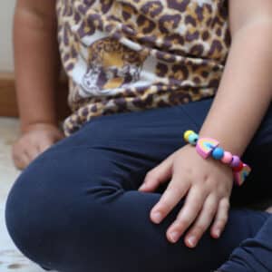 Rainbow-Bracelet-Gift-Kit-closeup