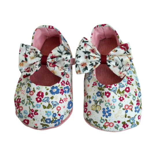 Baby-Shoe-Garden-SHOE-COTFLW-GRD-72